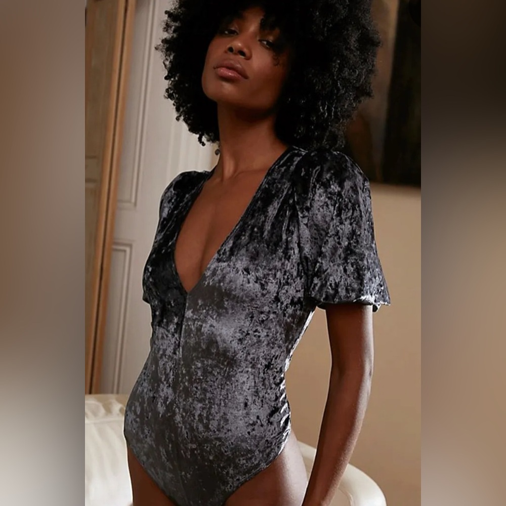 Free People Intimately Don’t You Wish Velvet Bodysuit in Black / Medium NWT - Picture 16 of 16